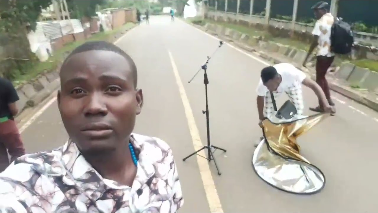 NIKO NA FORM BEHIND THE SCENES