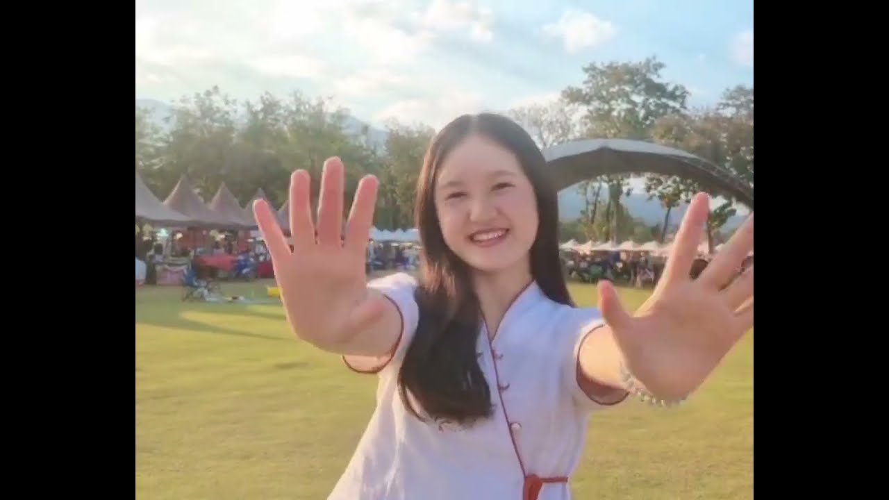 อ้ายนี้ยังกอยอยู่ -เบื้อก(Bueak) |COVER MV| by 4girl