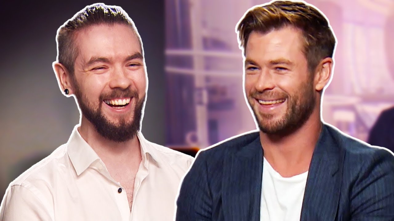 Thor Smiled At Me (Chris Hemsworth and Tessa Thompson)