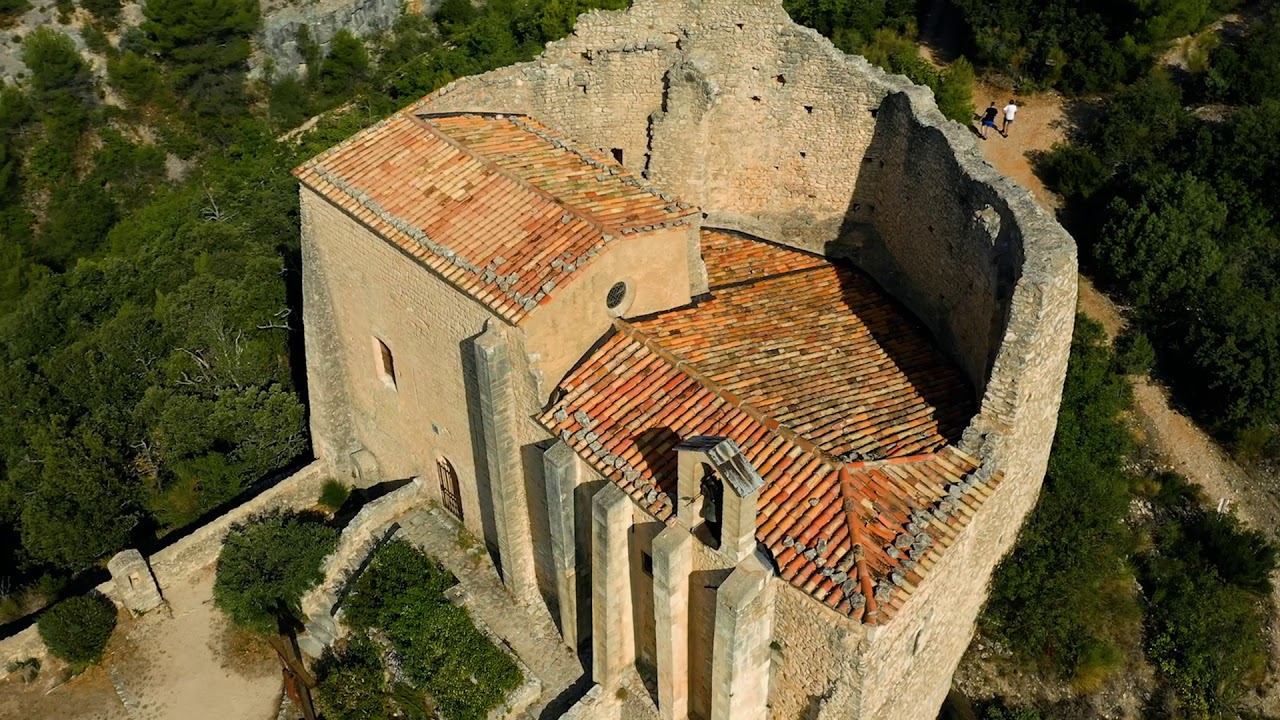 Vue du Village de Saint Saturnin l&egrave;s Apt