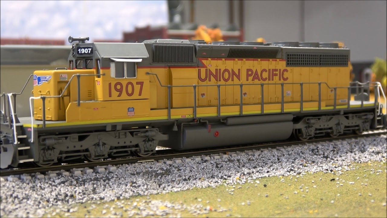 Review: Broadway Limited EMD SD40N w/Paragon 3 Sound! SD40-2
