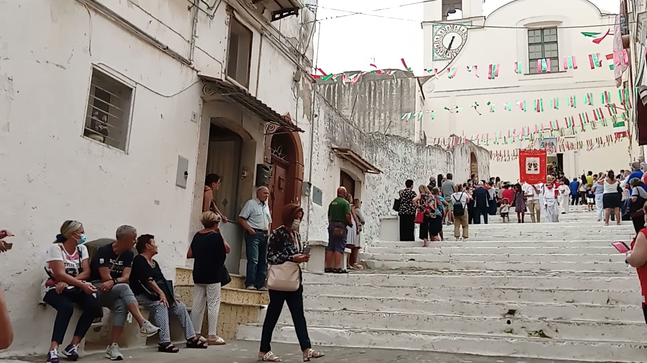 Gaeta - Uscita della Processione dei Santi Cosma e Damiano. #processione #gaeta