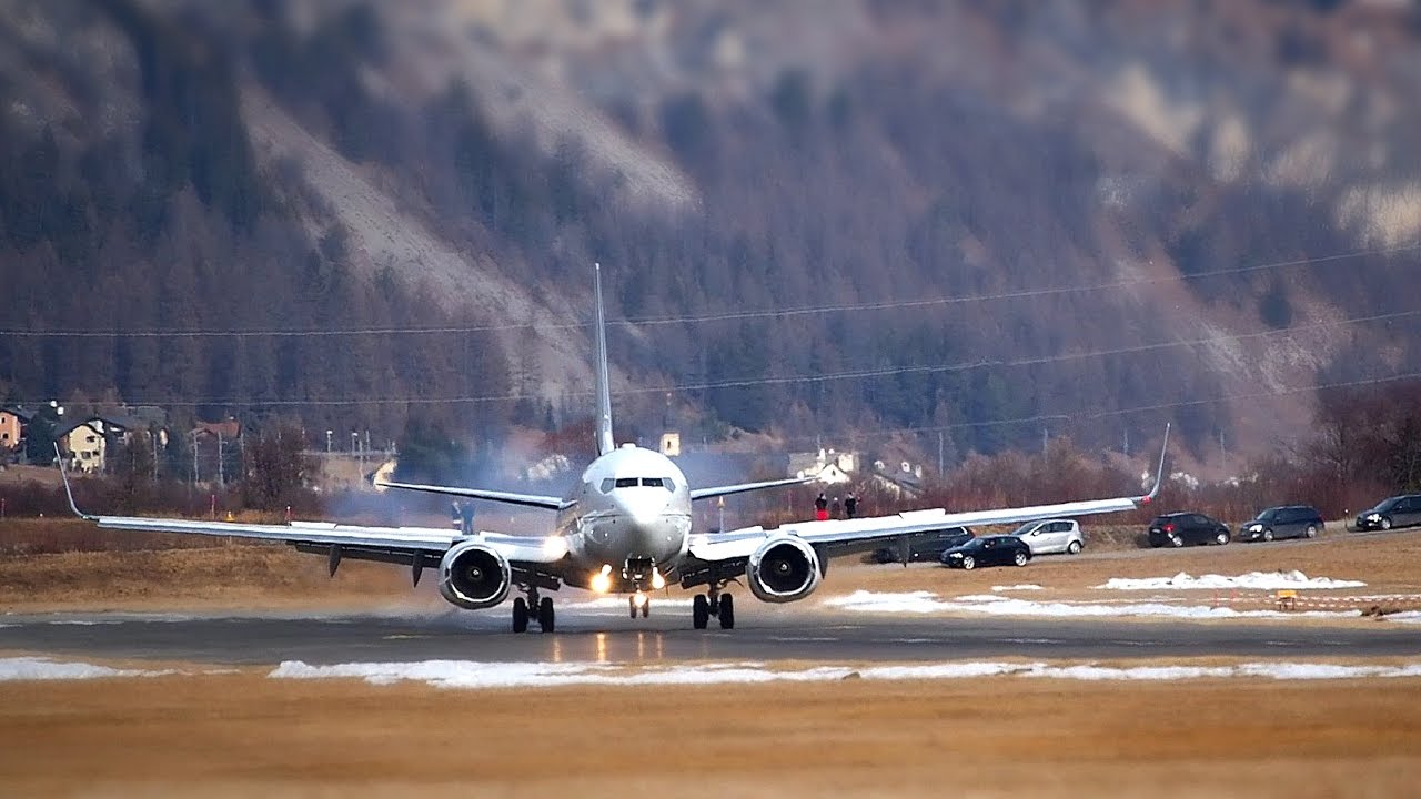 P4-KAZ Kazakhstan Boeing 737-7EJ(BBJ) impressive valley landing @ Samedan Airport 02/01/2017