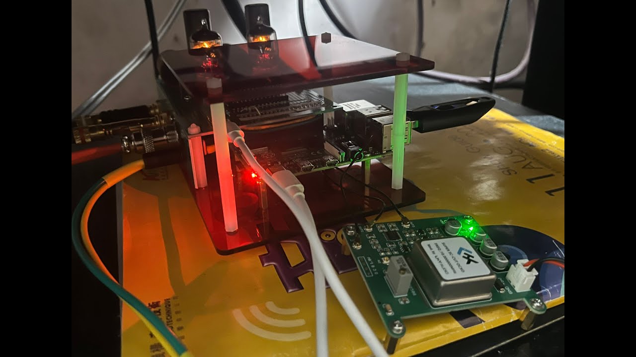 MoOde Streamer on Raspberry Pi 4B with External Clock (Separate Lives)