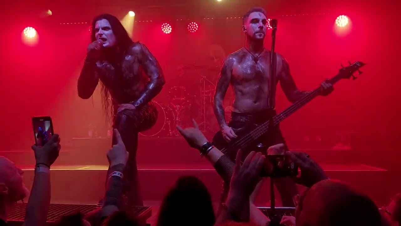 Nachblut- Leierkinder Vanitas Tour 2023 München