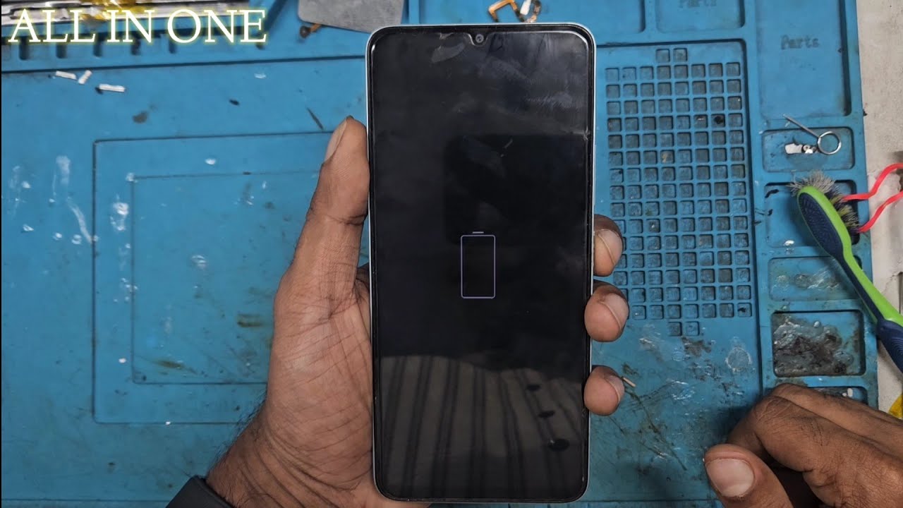 Проблема с автоматической перезагрузкой Redmi 13c / Проблема с выключением питания / Решение проб...