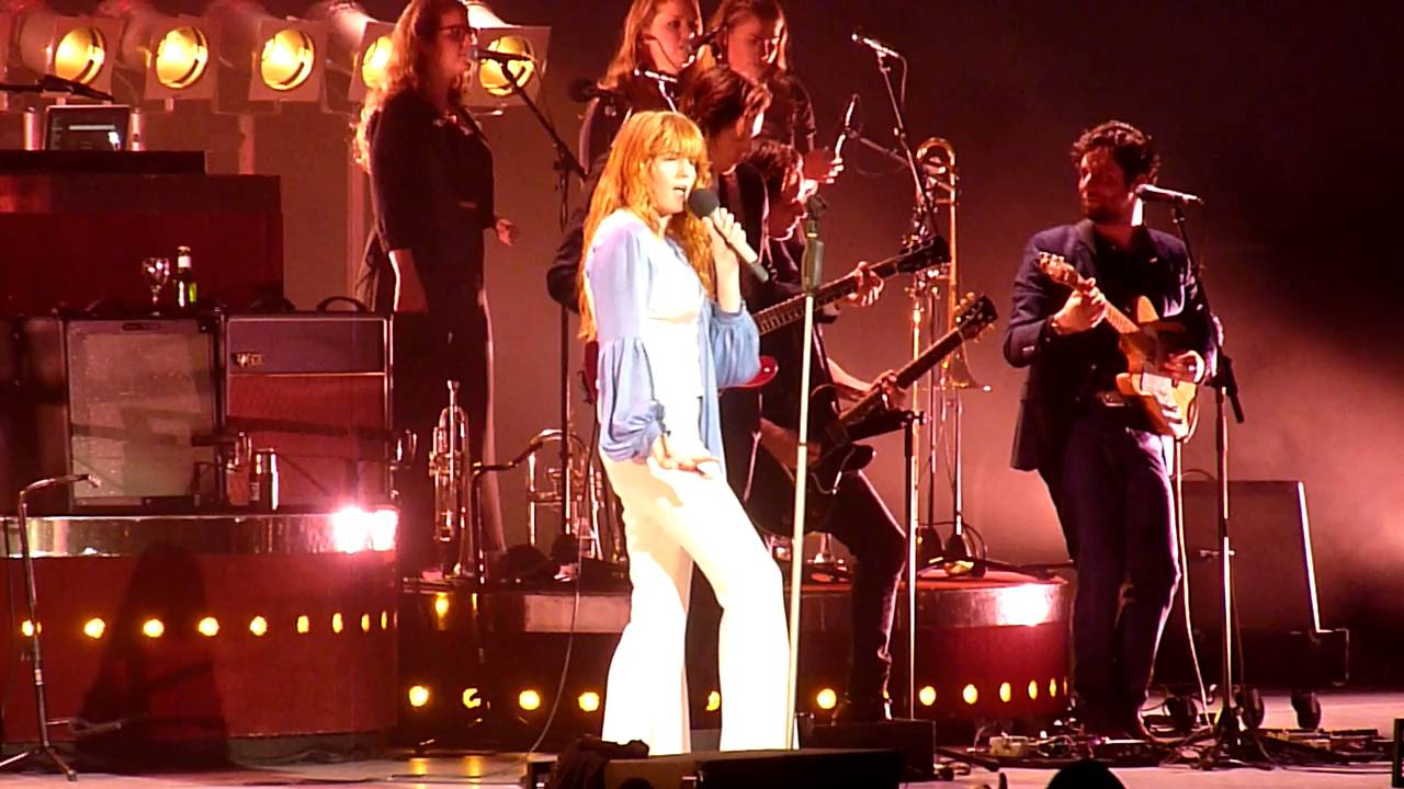 FIRST TIME-Florence and the Machine-I love you all the time-Paris Zenith 2015-12-22