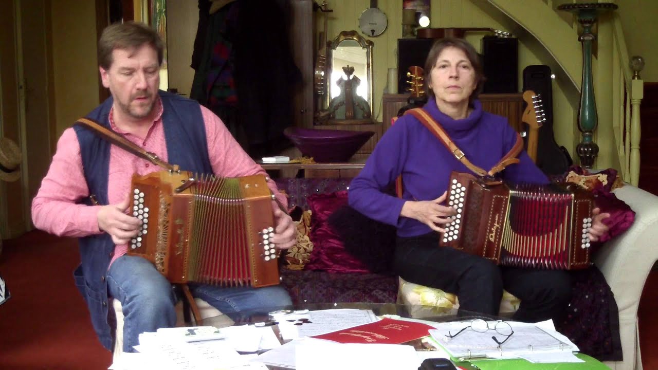 Harvest home (ou Cork hornpipe) suivi de Soldier's joy (commence à 1.50)