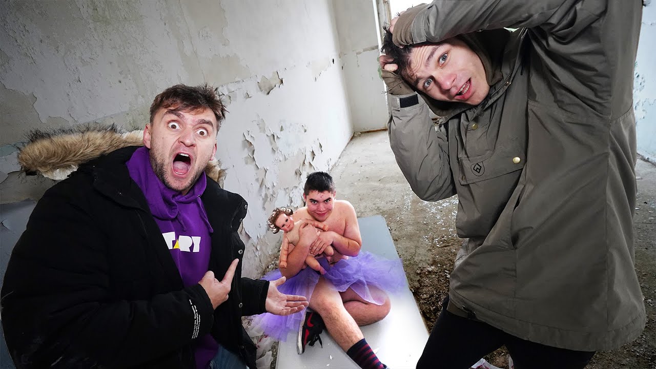 Pronásledoval nás Blázen s panenkou! | Strašidelná Prozkoumávačka #10