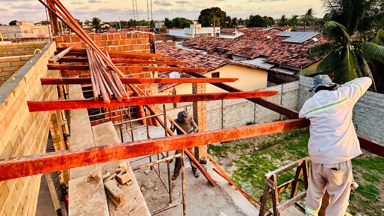 O DIA DO TELHADO CHEGOU! MADEIRAMENTO DA VARANDA