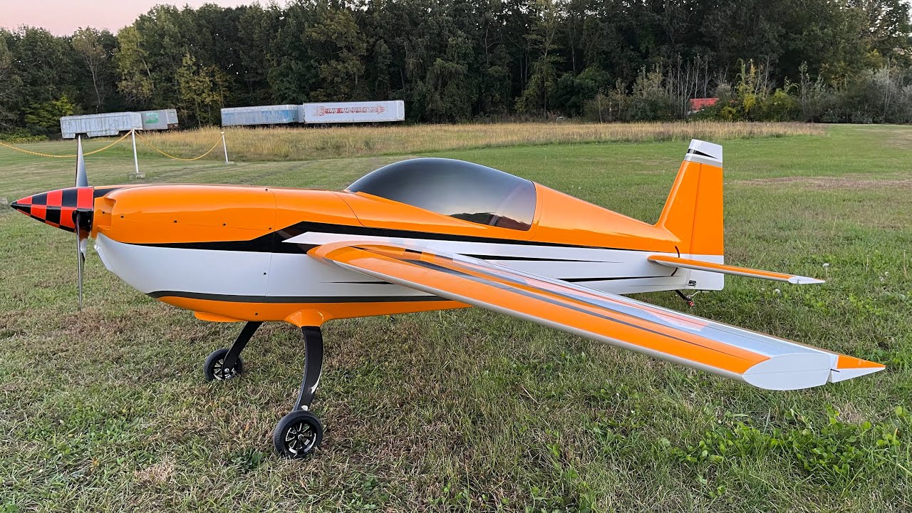 Carf Extra 330 LX 2.6m maiden flight