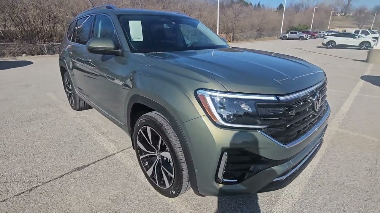 2025 Volkswagen Atlas SEL Premium R-line - Avocado Green with Titan Black Leather