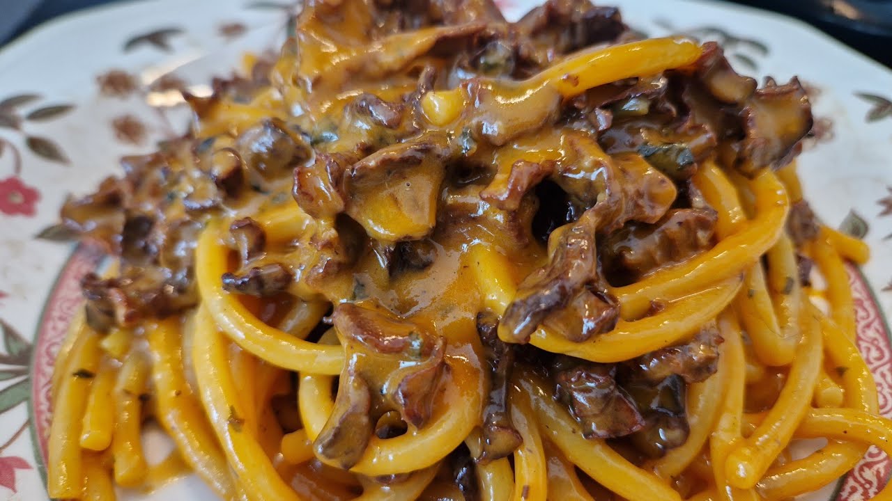 La pasta con funghi secchi anni '80