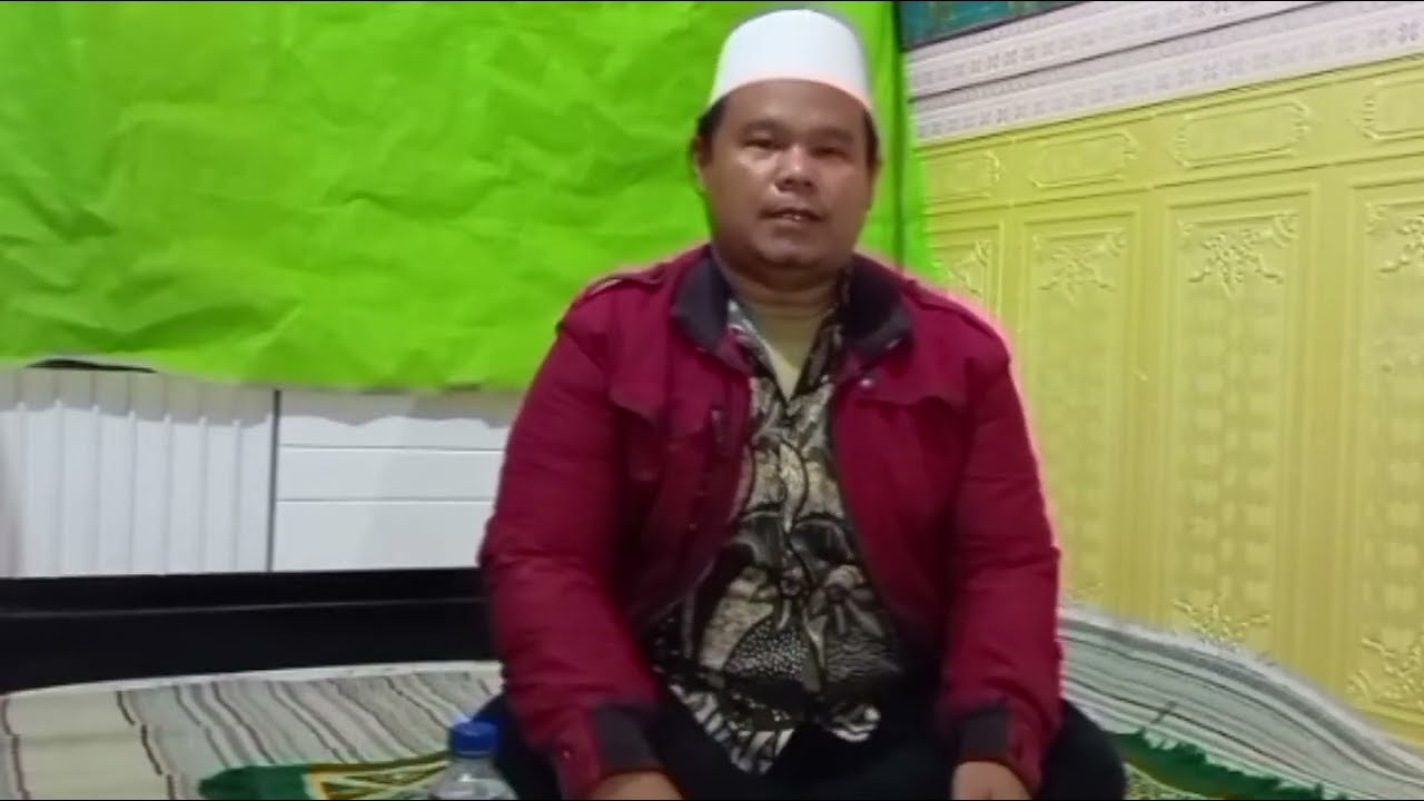Tarik cinderamata sorban pesanan Opa jono dari ruangan khusus/ ki bagus