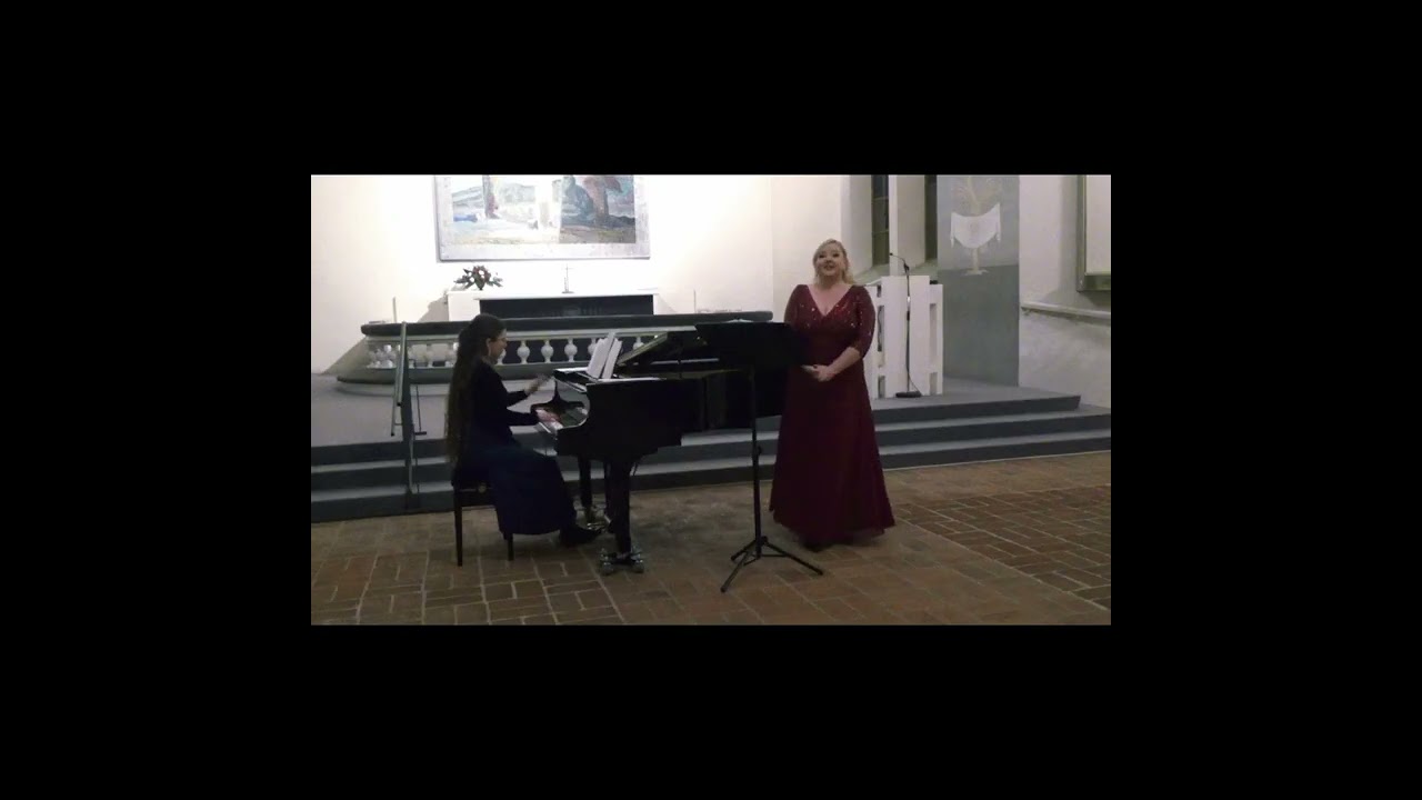 L. Wartiovaara-Kallioniemi: Tonttu - sopraano Sanna Matinniemi & pianisti Mirva Helske