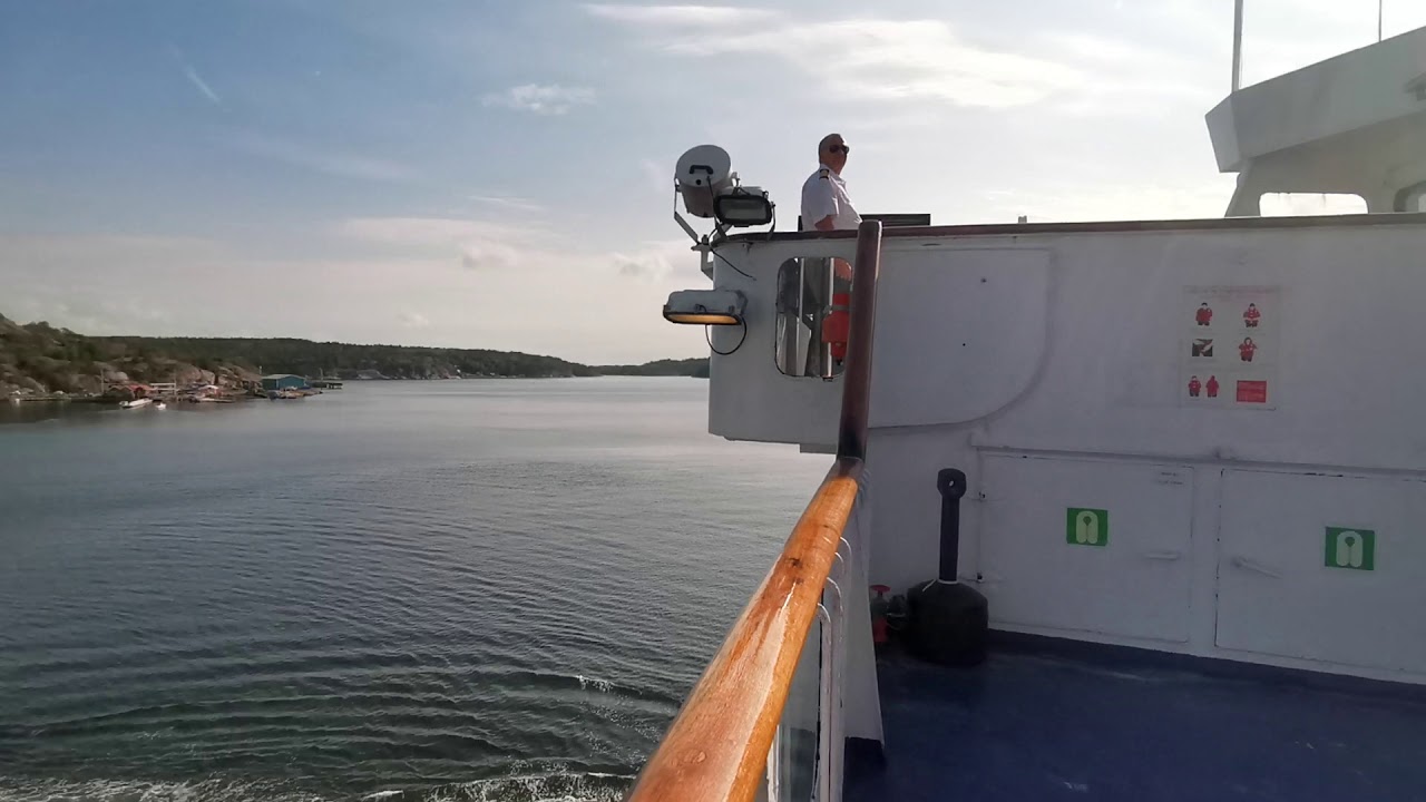 MS Bohus forlater strömstad for siste gang