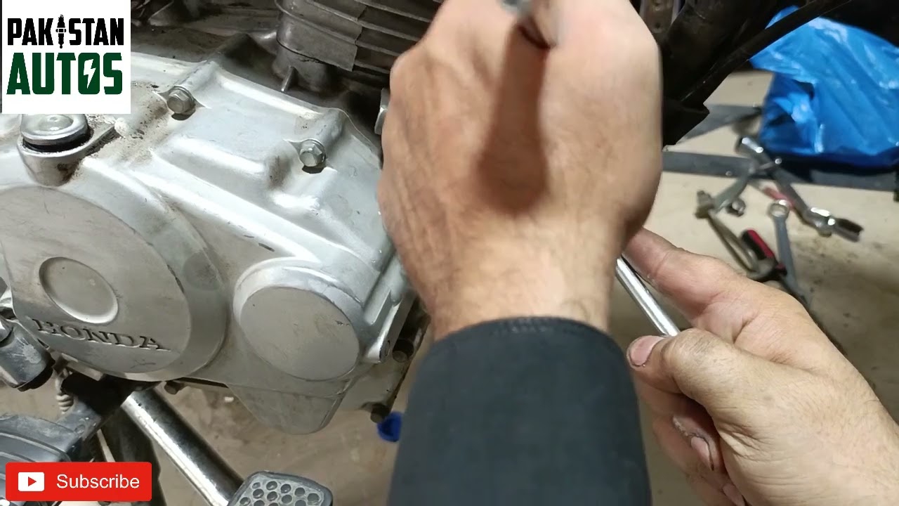 How to change rpm seal of Honda CG-125 by Using rpm puller.#pakistanautos #rpmseal#engieerusman