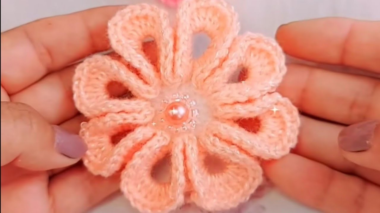 Flor a ganchillo para aplicaciones