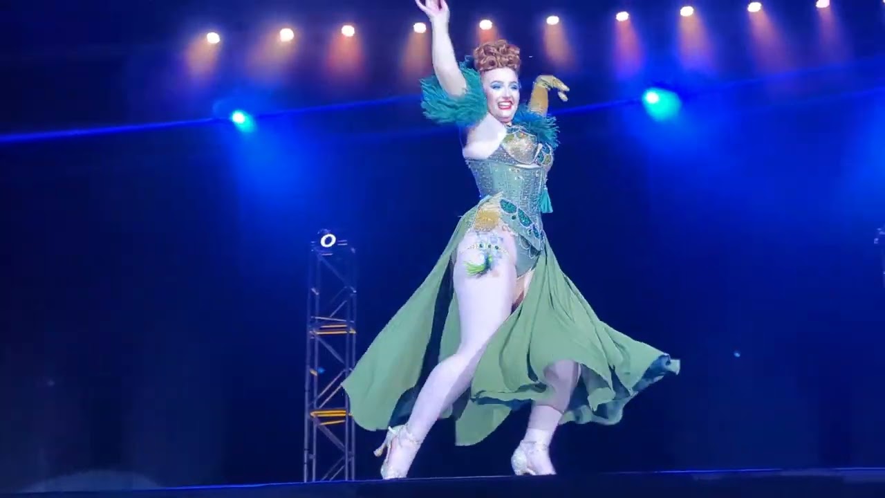 Viva Las Vegas 26 Burlesque Competition -  Vixie St. Claire