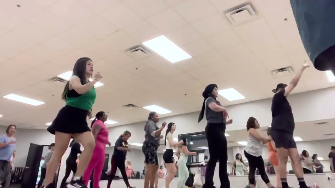 FUN ZUMBA | CUMBIA | ZUMBA LOVE || El Viaje de la Vida de Melz