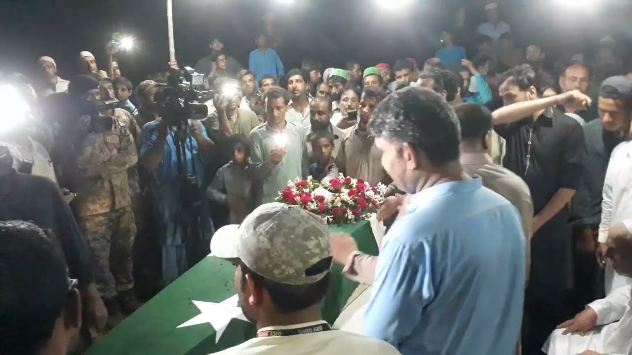 shahed major saeed Ahmed|guard of honour||Akhri aram gah|helicopter crash| balochistan lasbela|Army