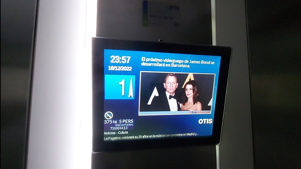 Mesmerizing OTIS elevator in Santiago de Compostela  #otis  #elevator  #ascensor