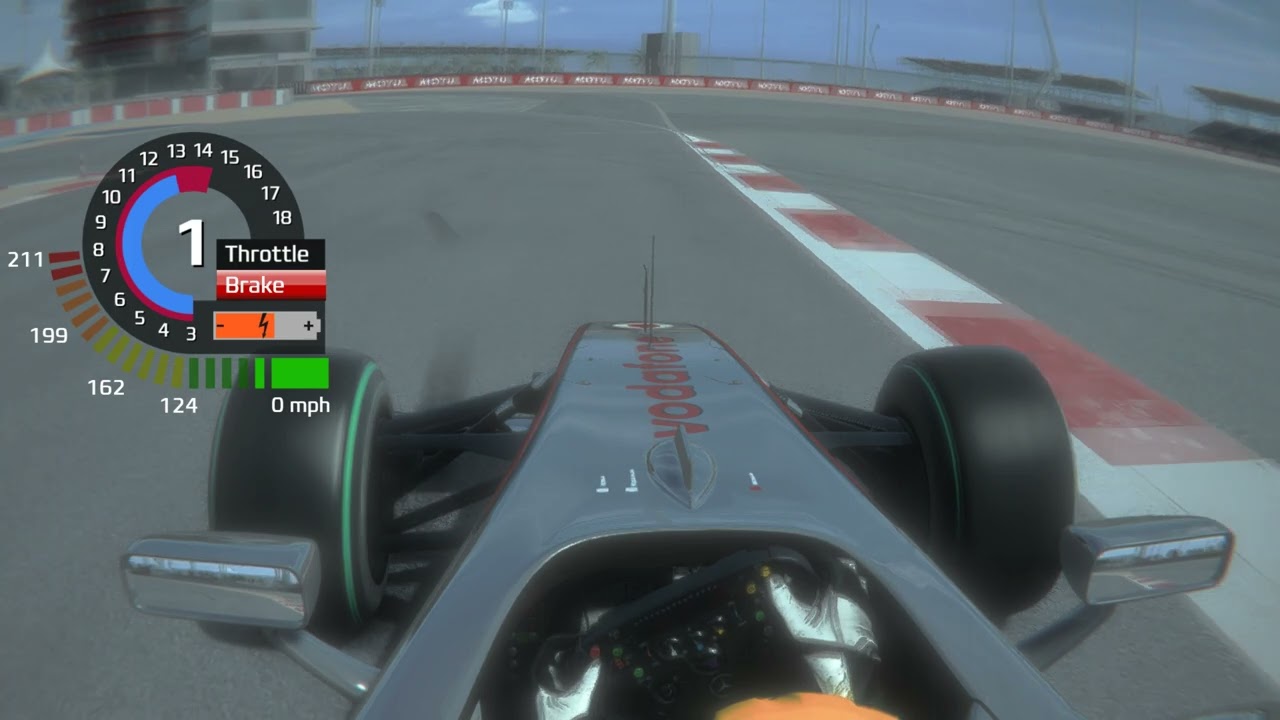 Assetto Corsa | LEWIS HAMILTON | F1 2009 | BAHRAIN FP1 |