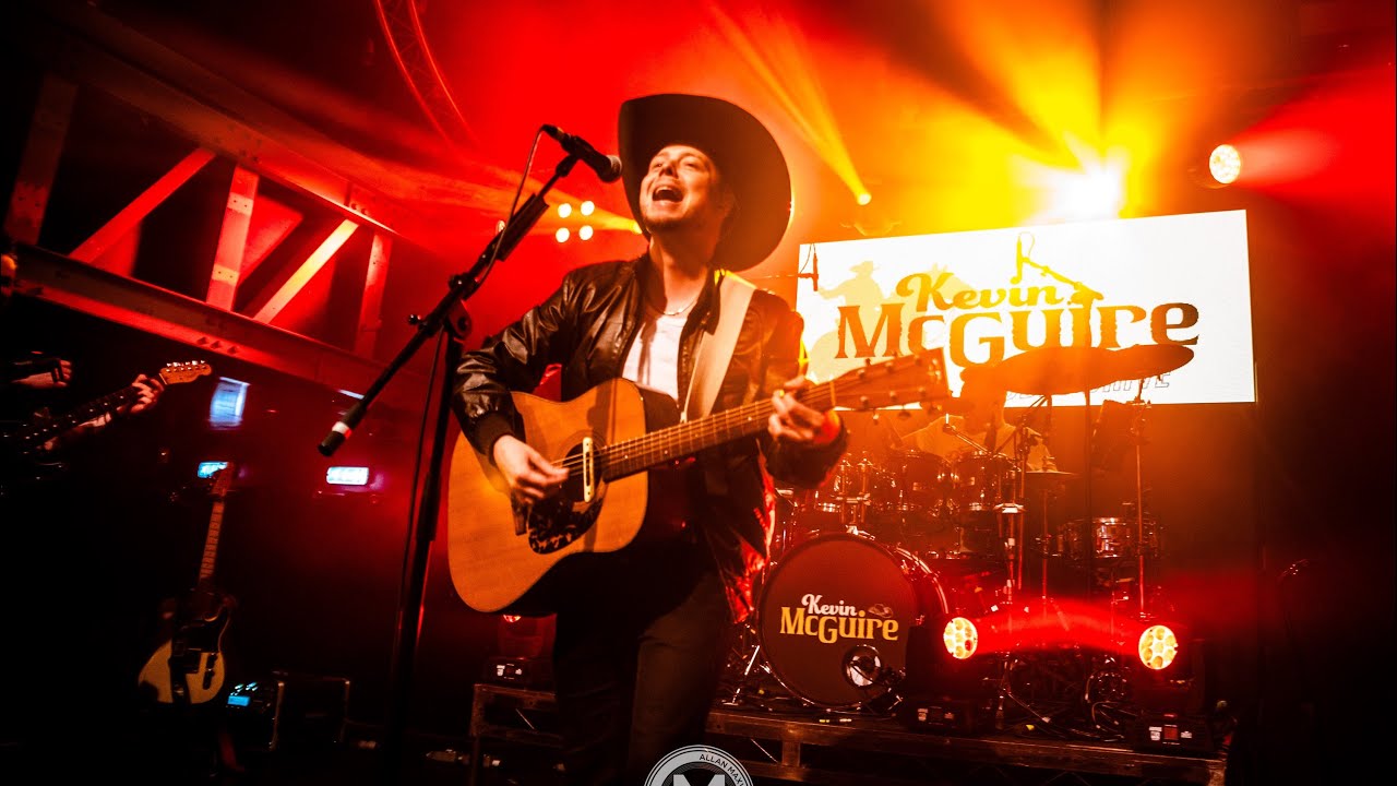 Kevin McGuire - Don't Be Stupid (You Know I Love You) Shania Twain Cover Live at The Garage, Glasgow