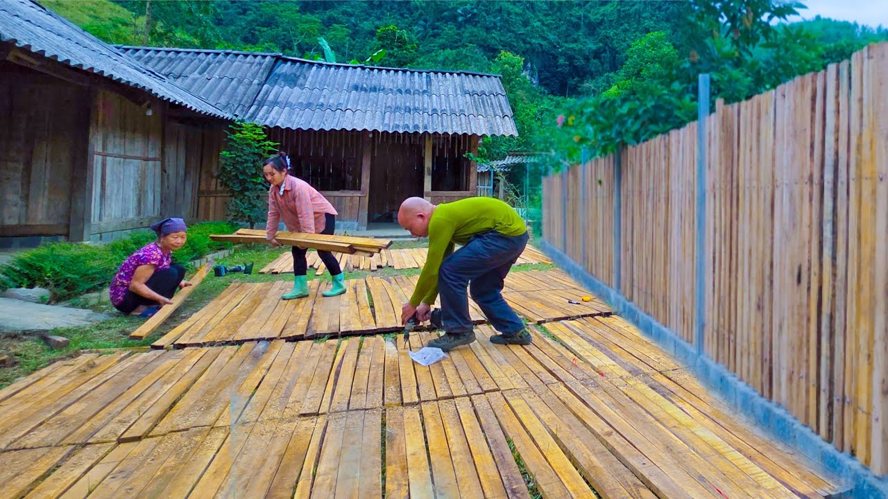 Building a solid fence: installation steps & the whole family's cooperation to complete the fence