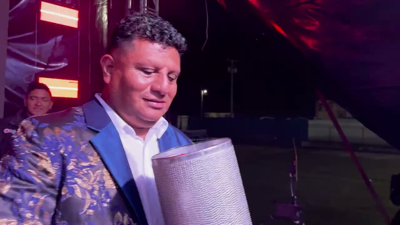 Miguel Angel Tzul y su Marimba Orquesta - Bebe Pa Que Me Comprenda 4K (Video Oficial)