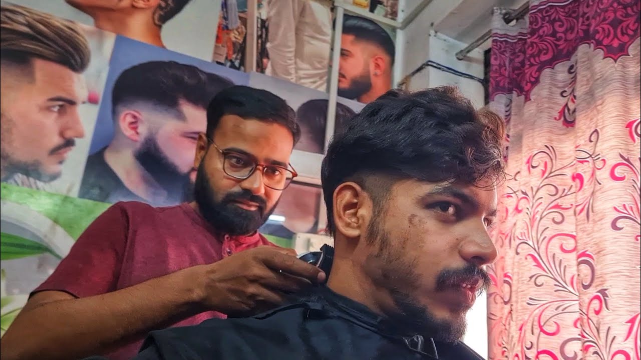 Garmi Ki Vajah Se Bal Karvane Pade Chhote 🥵 