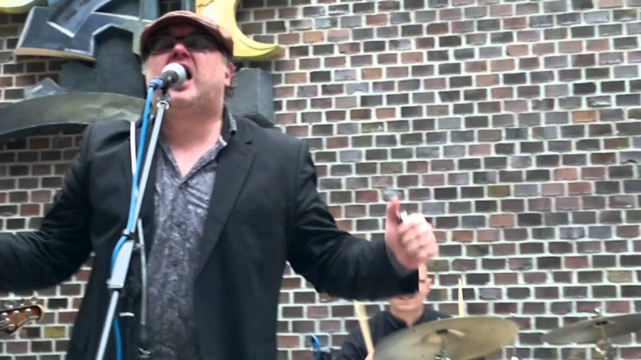 Blues: Crazy Chris Kramer [Live - Garbsen 2011] Part 3/4