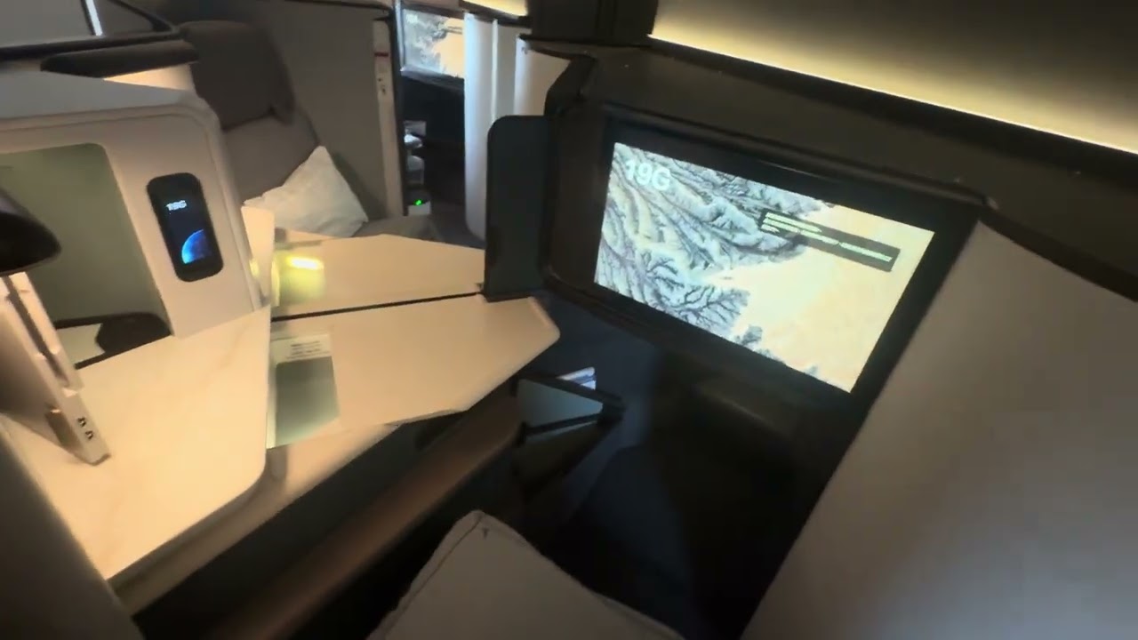 Aria Suite business class Cathay Pacific