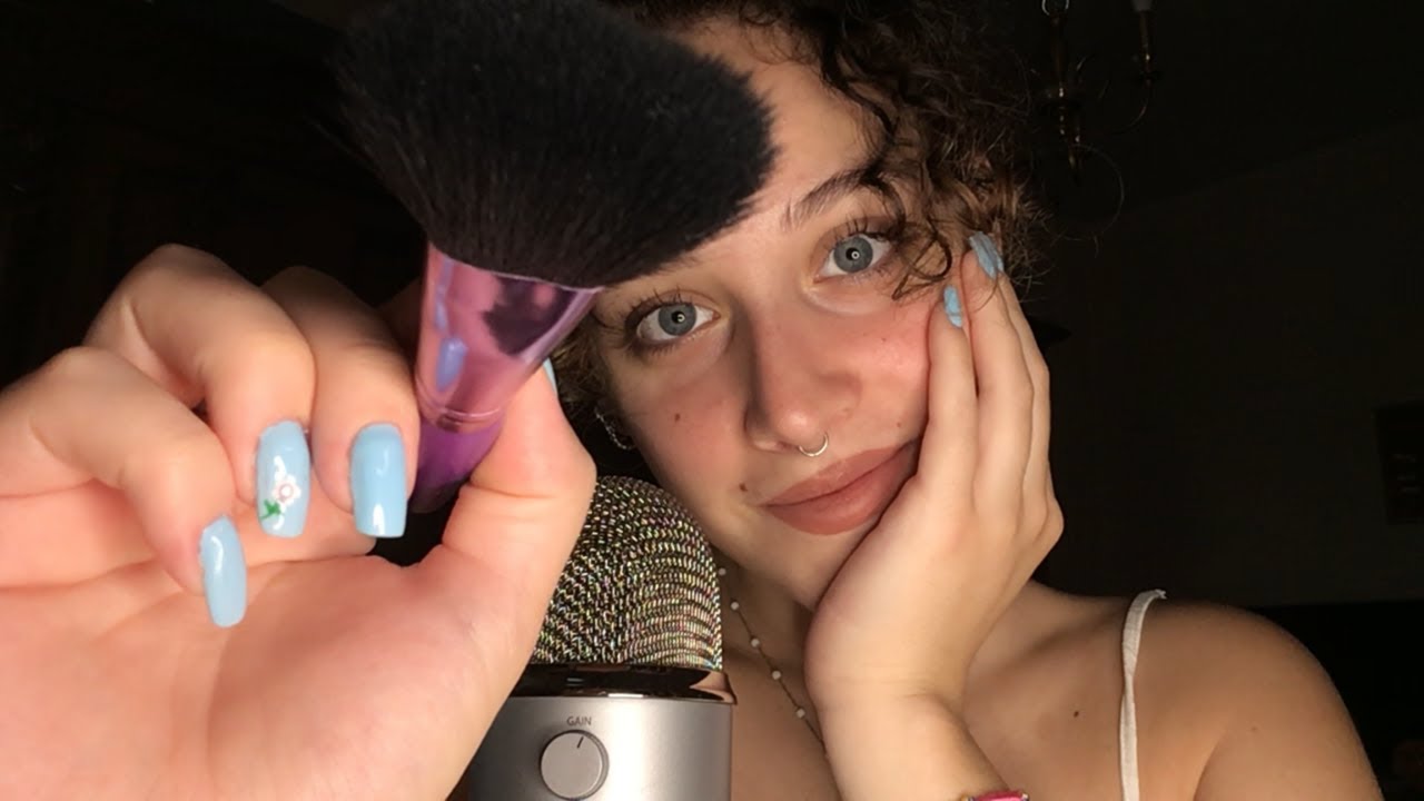 ASMR ||  ti accarezzo il viso con un pennello per farti addormentare || brushing mic&camera 🖌️💤