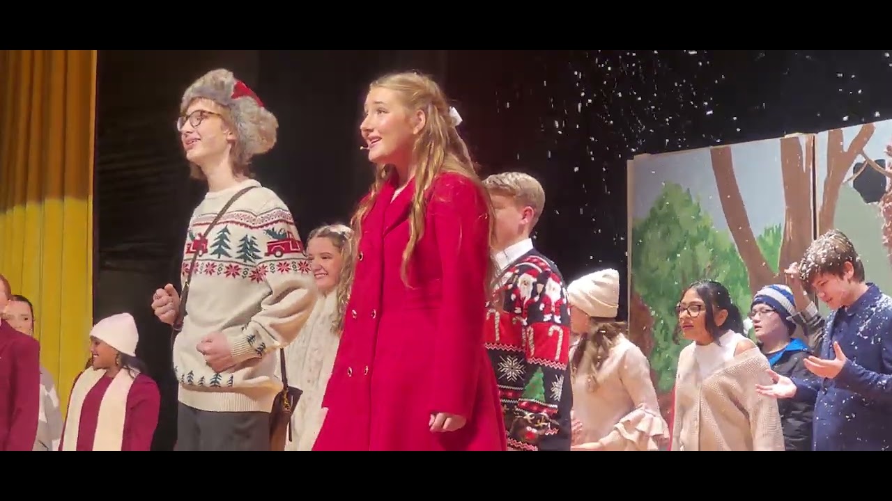 Livy's Play! Elf 💚❤️