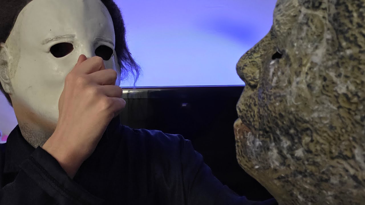 Micheal Myers's mask troubles(skit)
