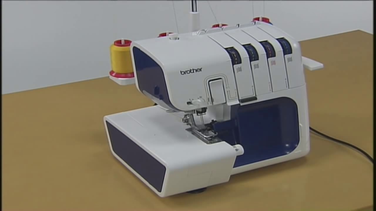 Обучающее видео по работе на оверлоке Brother 4234D
