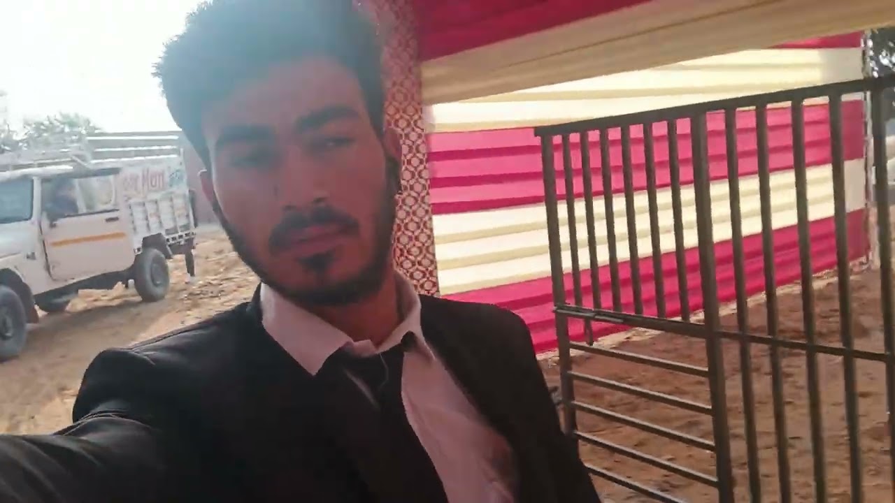 Aaj shamm ko kaam k liye nikalna pada 