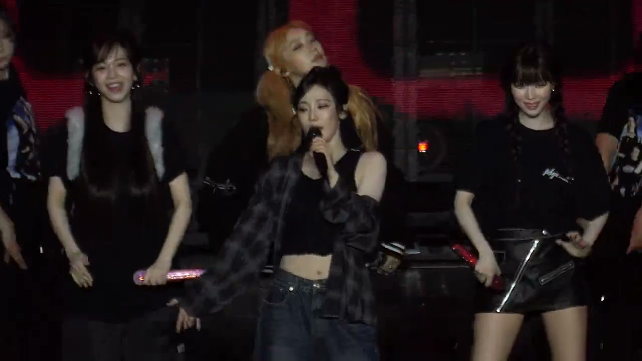 250304  Aespa - SYNK : PARALLEL LINE in Paris : ENCORE Aenergy @ Zenith