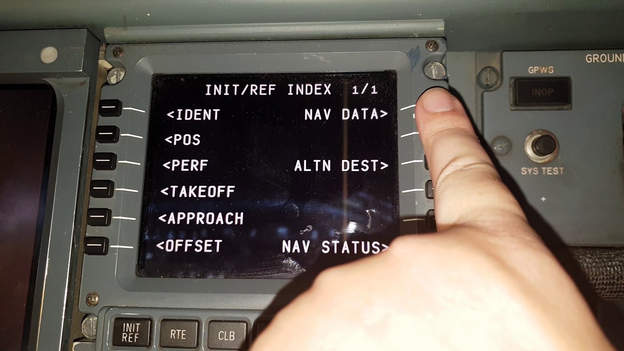 *UHD* Boeing B737 FMC MCDU setting DME Update ON.