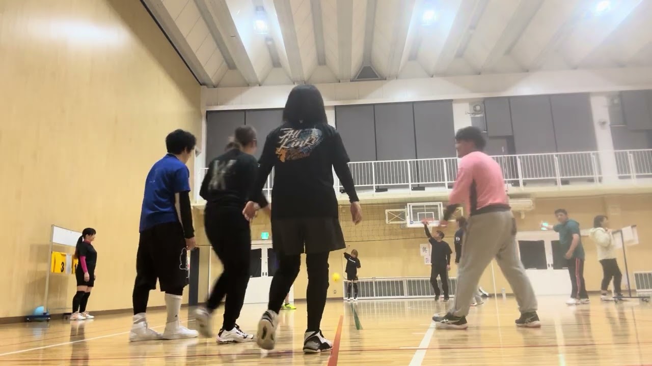 ２０２６年２月１７日（火）合同練習風景⑤『ＶｉｔａＲｏｓａ（ヴィータローザ）』🏐ソフトバレー【大阪ソフトバレー】メンバー募集中！『スポーツやろうよ』