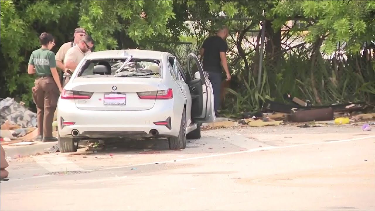 2 killed when silver BMW shot up early Tuesday in Miami-Dade