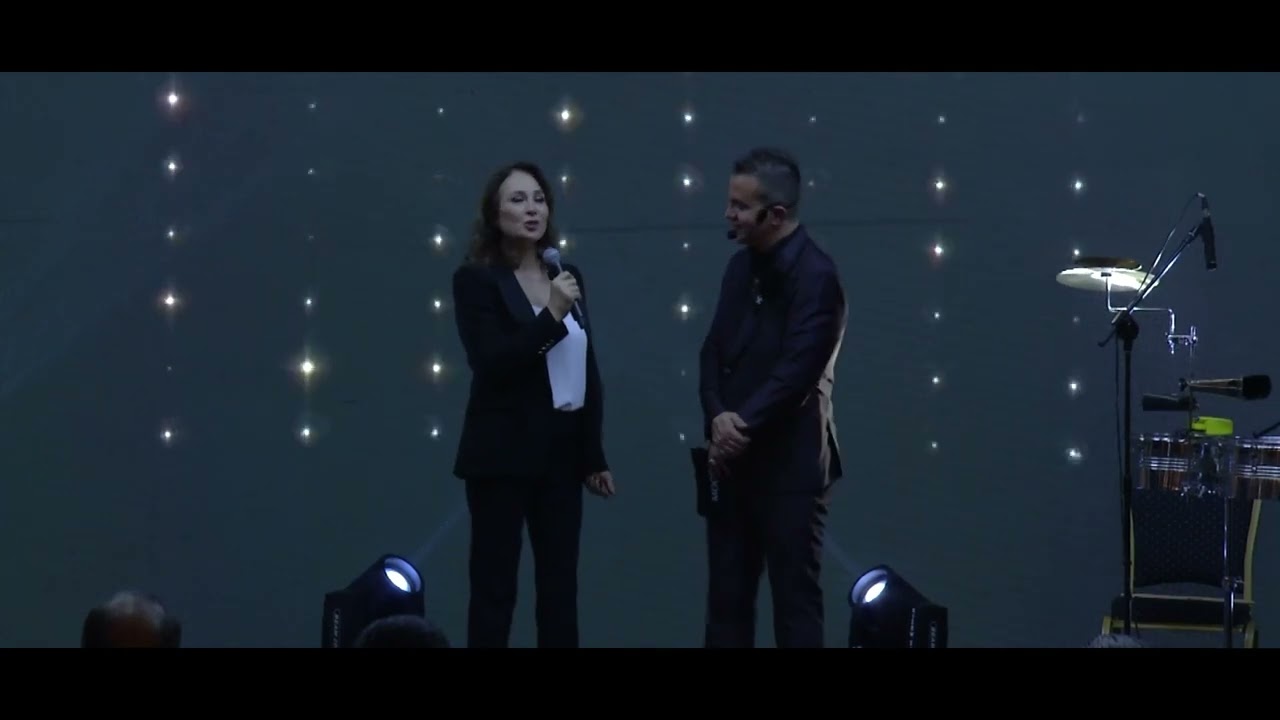 9.Mood &Ouml;d&uuml;lleri Meslek Onur &Ouml;d&uuml;l&uuml; Neriman Uğur