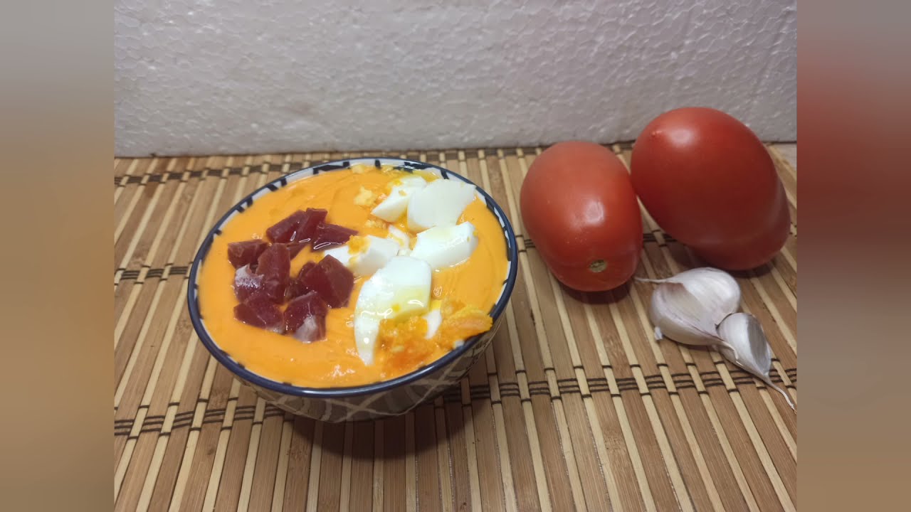 Salmorejo, sencillo y rápido con mambo cecotec.