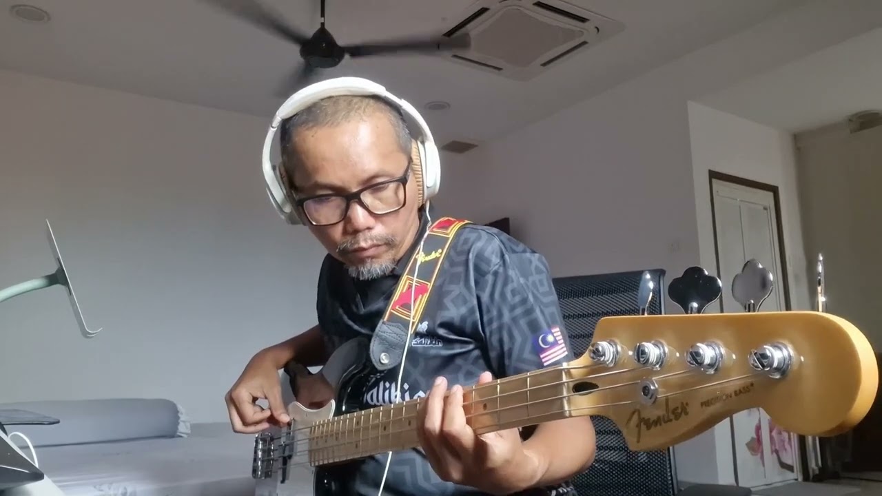 Terbang by Gigi (bass cover)