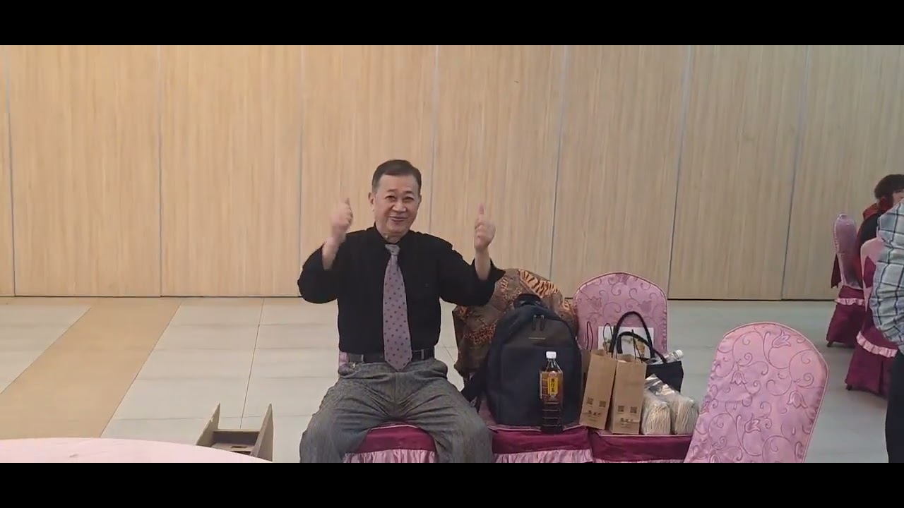 梅嶺歌友會主持人~陳淑貞(台南關廟）