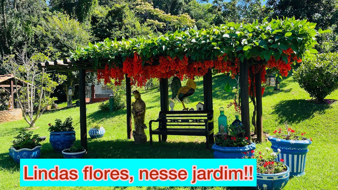 Muitas flores!Um dos jardins mais lindo que já conheci !!!
