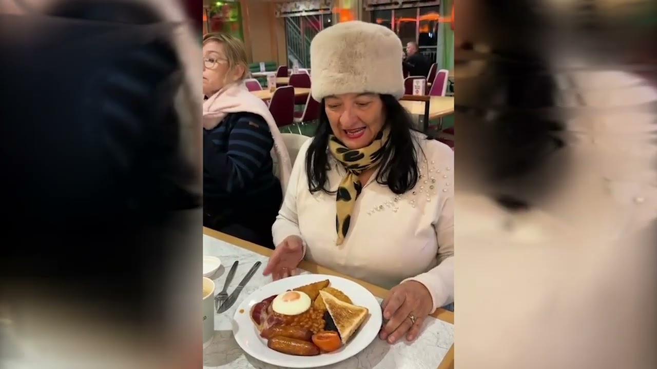 Anal&iacute;a nos muestra un desayuno en un ferry que la lleva a Belfast