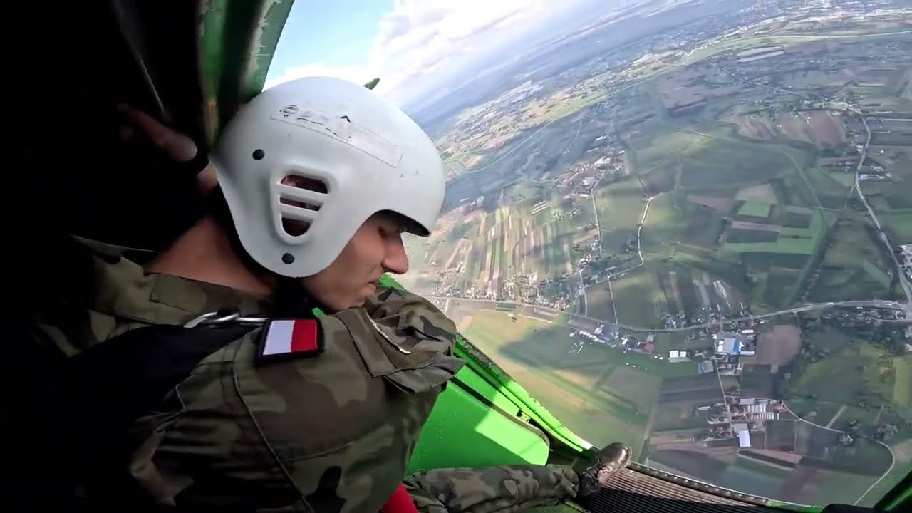 V Edycja Skoków spadochronowych. Skoki Krak Sky 31.08.2023