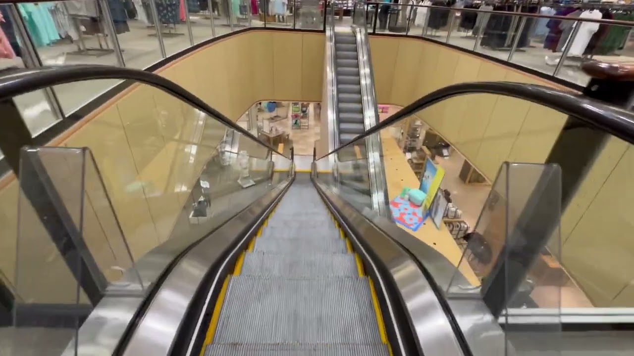 KONE Escalators at Dillard’s Men’s Summit Mall - Fairlawn, OH